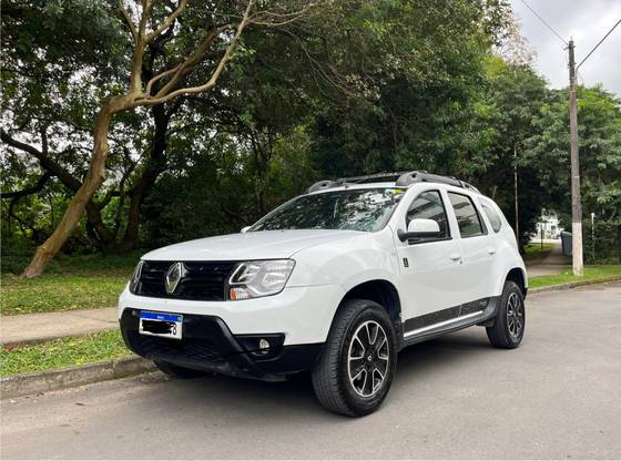 RENAULT DUSTER 1.6 DAKAR 4X2 16V FLEX 4P MANUAL RENAULT DUSTER 1.6 DAKAR 4X2 16V FLEX 4P MANUAL